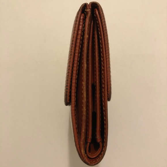 Authentic LV wallet - Picture 12 of 16